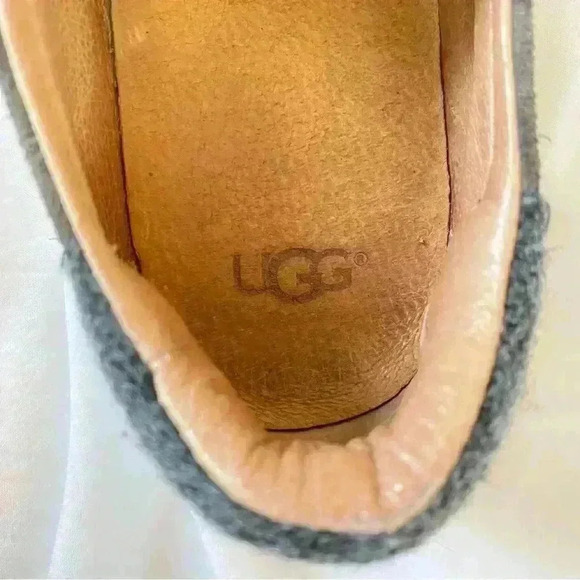UGG Slip On Sneakers Casual Suede Charcoal Gray pre-owned sz 7.5 great c… - Picture 10 of 11